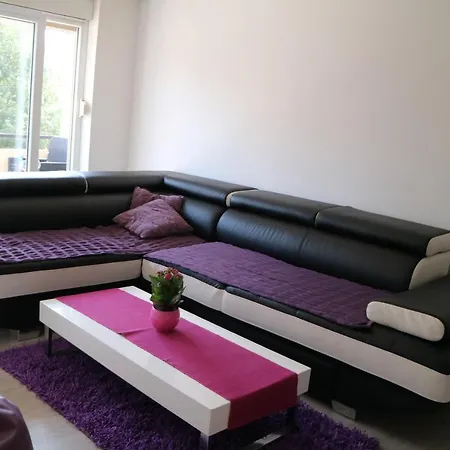 Apartment Apartman Mark